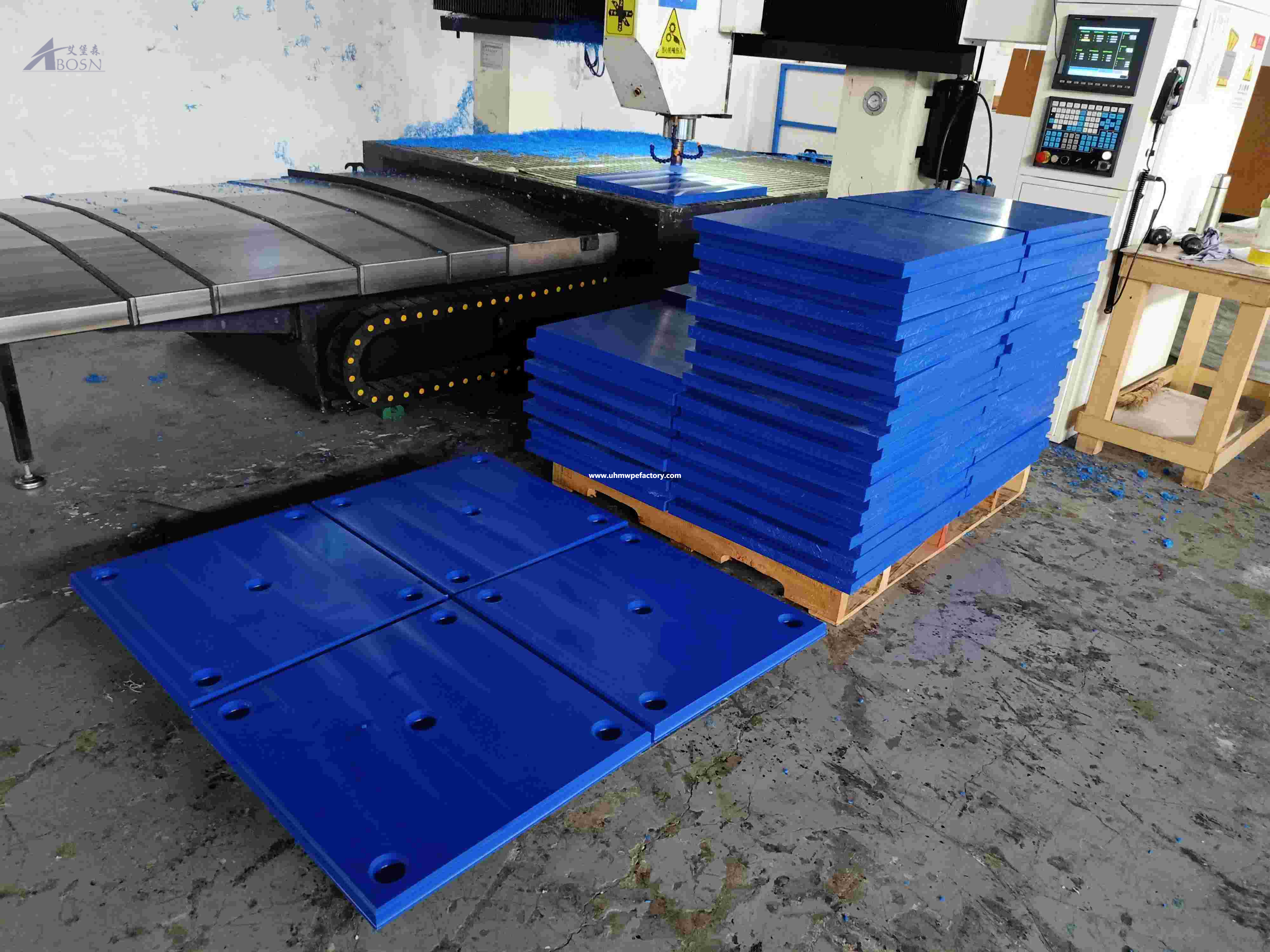 China fertigt UHMW-PE / HDPE Marine Fender Face Sheet 